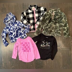 5 piece long sleeve set size 5T/5 great condition